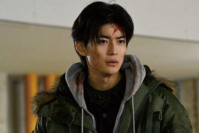 高橋文哉の「劇場版 君と世界が終わる日に FINAL」の画像