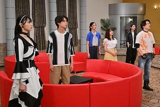 映画 仮面ライダーギーツ 4人のエースと黒狐