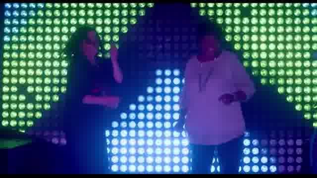 本編映像3：爆笑動画 多国籍熟女軍団DISCOで大暴れ