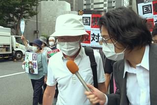 カリスマ 国葬・拳銃・宗教