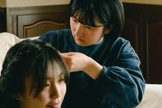 浮かぶの予告編・動画