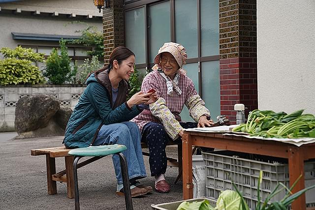 堀田真由の「バカ塗りの娘」の画像
