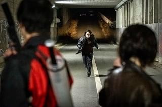 先生！口裂け女です！