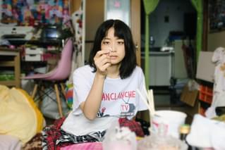 人生に詰んだ元アイドルは、赤の他人のおっさんと住む選択をしたの特集