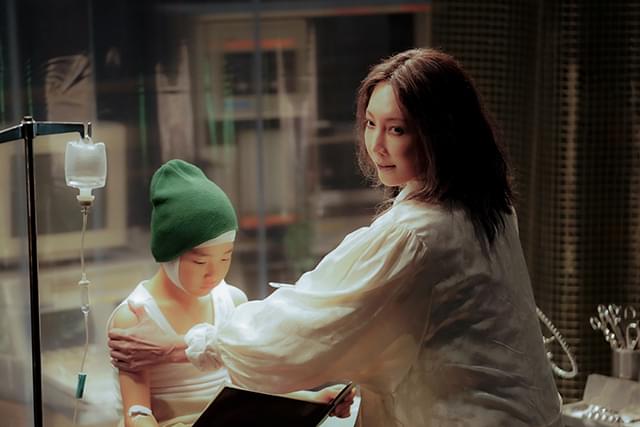 菜々緒の「怪物の木こり」の画像