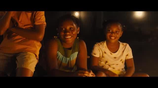 本編映像：「Redemption Song」 歌唱シーン