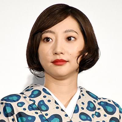 https://media.eiga.com/images/person/288692/49ab23359cfa3336/640.jpg