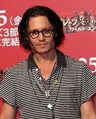 「パイレーツ」人気を支えるジョニー・デップ