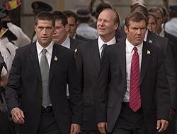 大統領をガッチリとガード！