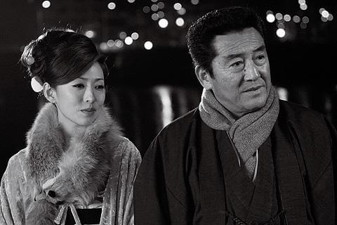 どんな世界にも親子の情愛はある