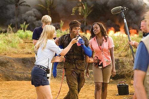 ハリウッドの生々しい内幕も描かれる