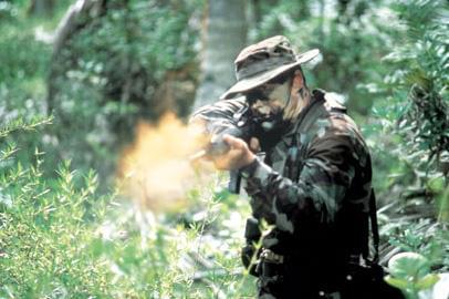 「ハートブレイク・リッジ」の鬼軍曹ハイウェイ