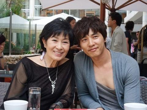 本当の親子のような仲睦まじさ