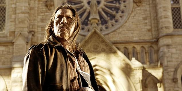 一匹狼のアウトロー“マチェーテ”の戦いが、いま、はじまる！