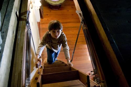 息子役には「チェンジリング」のガトリン・グリフィス