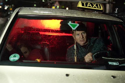 植物学者とは思えないほどの 運転技術を見せるマーティン