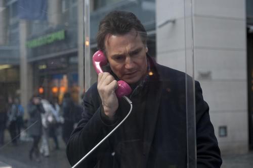 かすかな記憶と父から送られた書籍に残る メモを頼りに真実に迫る