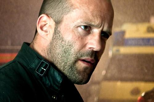 ハスキーな声も魅力のステイサムが ハードボイルドな演技を披露