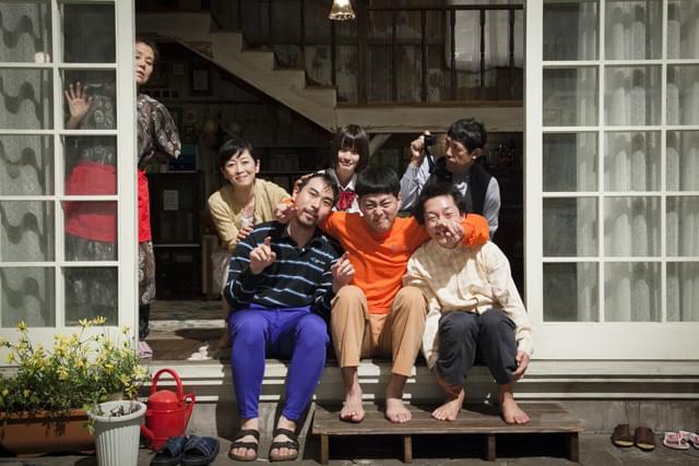 貫地谷、竹中のほかにも魅力的なキャストが結集