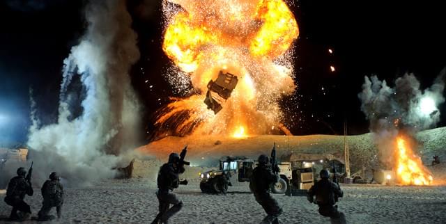 派手な爆音と振動がストレスも吹き飛ばす!