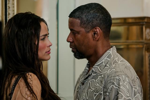 「デジャヴ」で共演済みのポーラ・パットン（左）