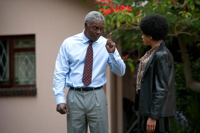 解放されたマンデラに何が待つ?