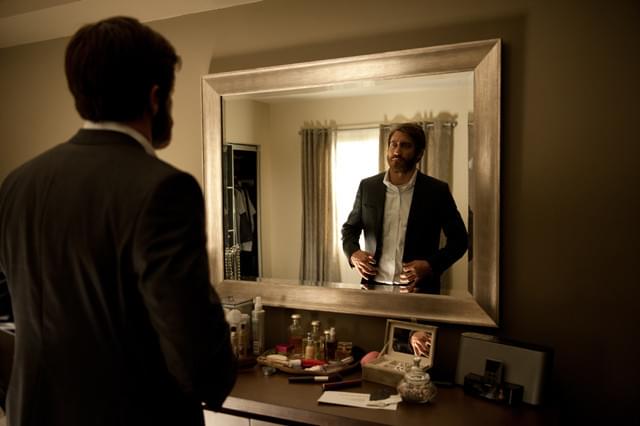 鏡に映る自分は本当に自分なのか