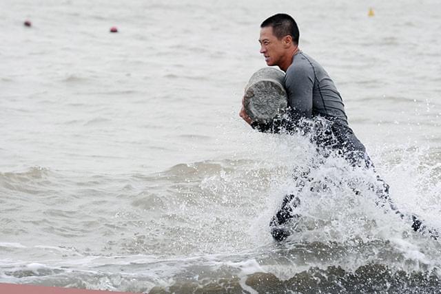 「ロッキー」をほうふつするシーンが連続！