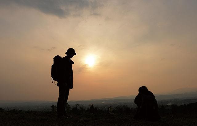 人の営みを見つめる雄大な自然美にも注目