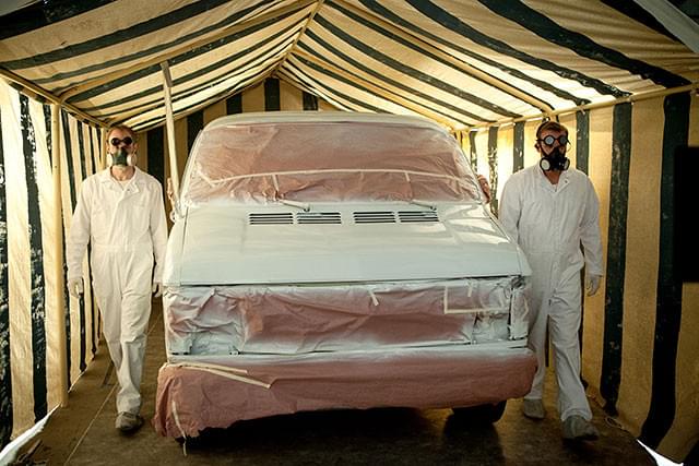 犯行ごとに車の色を塗り替える