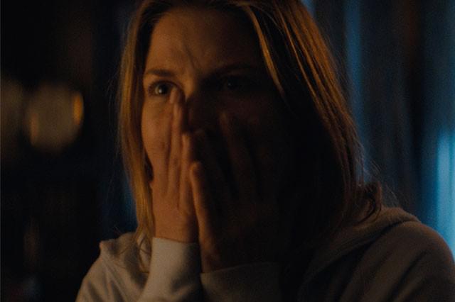 母親を演じるのは、アリ・ラーター