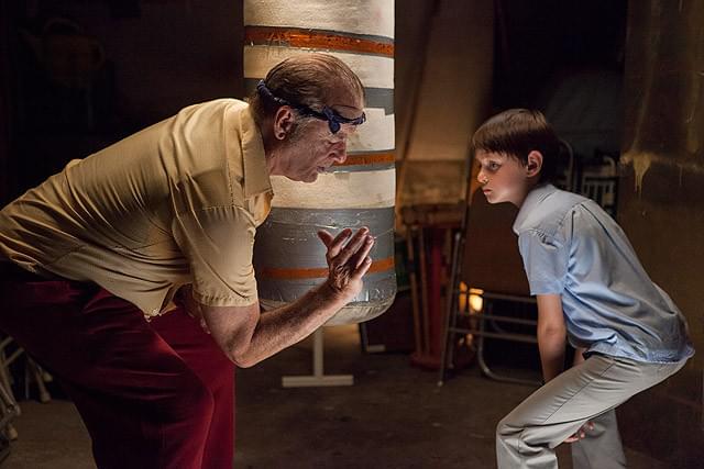 ヴィンセントがオリバーにケンカを伝授