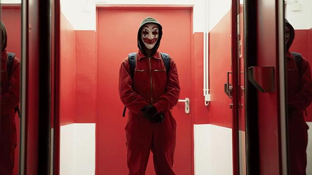 だが1人だけが逸脱していく……