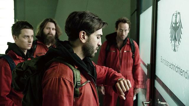 ベンヤミンが加入する「CLAY」とは？