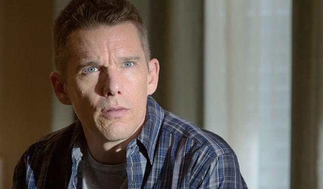 悲壮感あふれるE・ホークの演技に注目