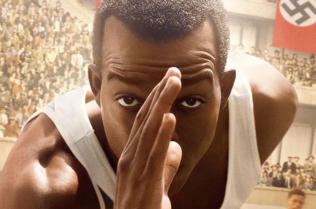 「ヒトラーのオリンピック」にひと泡吹かせた伝説の金メダル・ランナーの半生を描く！