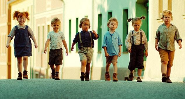 自由奔放！ 天真らんまん！ 6人の4歳児たちのハチャメチャな活躍から目が離せない