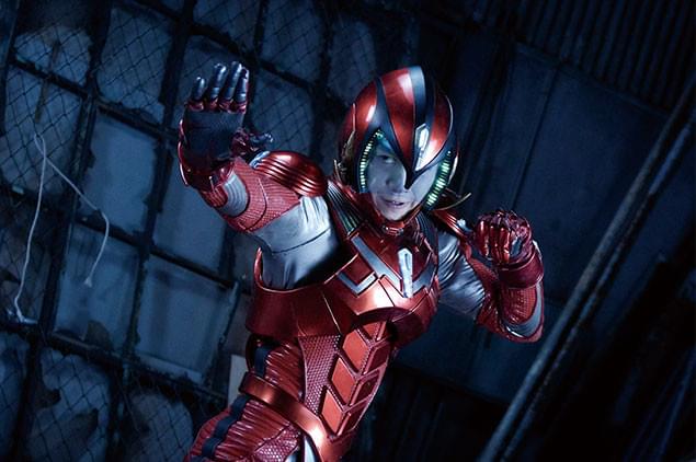 必殺拳法ここにあり！ 「破！裏！拳！」の掛け声で繰り出されるアクションを見よ