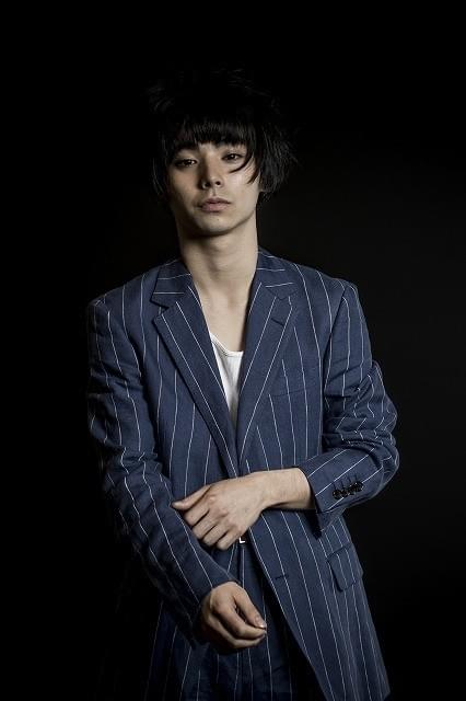 綾野剛＆村上虹郎“強さへの渇望”のなかで互いを求め合った「武曲」