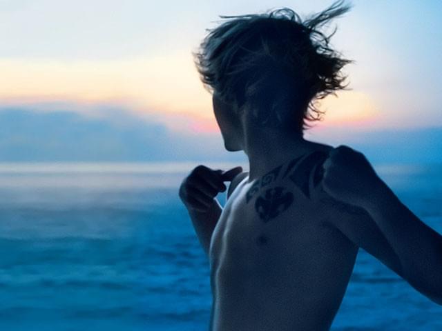 グザビエ・ドラン、ガス・バン・サント作に通じる匂いを放つ、ベストセラー映画化作