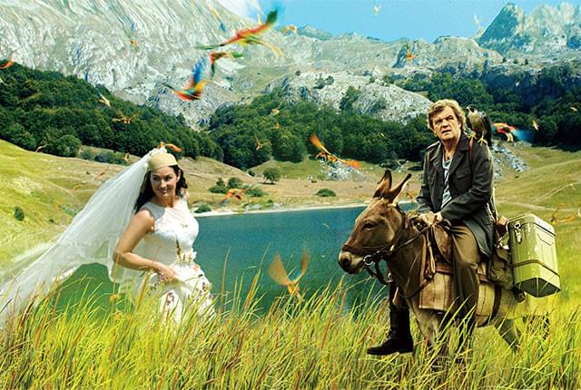 主演はなんとクストリッツァ監督本人！ ヒロインを演じるのはモニカ・ベルッチ