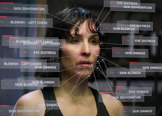 製作者たちのセンスがあふれる、数々の近未来ガジェット描写にも要注目だ