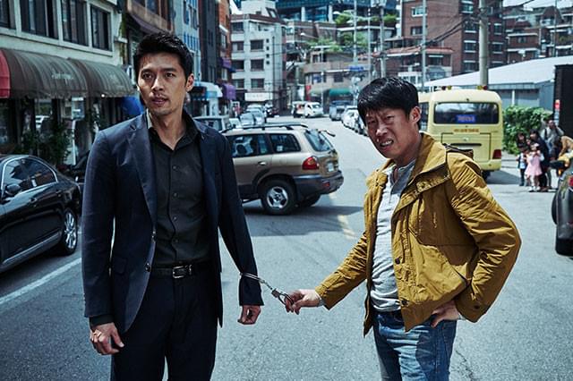 オスカー監督オリバー・ストーンも、南北問題をエンタメに昇華した本作を絶賛した!