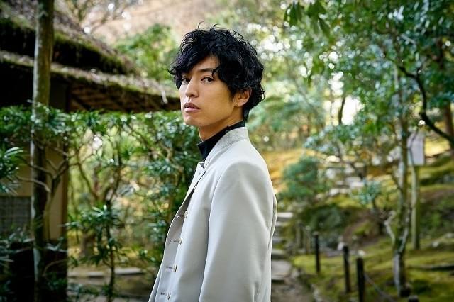 福士蒼汰×古川雄輝×桐山漣 “男心”を交し合った、イケメンだらけの「曇天に笑う」