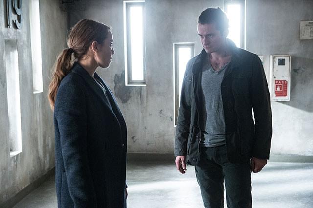 いつどこで起こってもなんらおかしくないテロの可能性を、見る者に突きつける