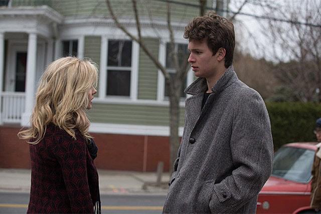 事件を追うあまりに、すれ違っていくアディソンとフィービー……2人の運命にも注目!