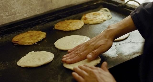 モロッコ伝統のパンケーキ、それがルジザ