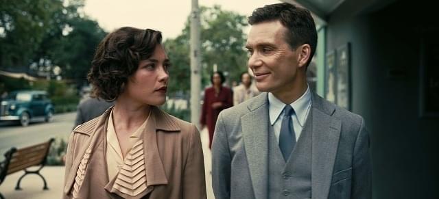 フローレンス・ピューとキリアン・マーフィ