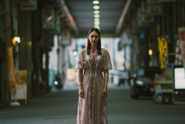 白本彩奈(“わたし”を誘惑する謎の女・葉子役)