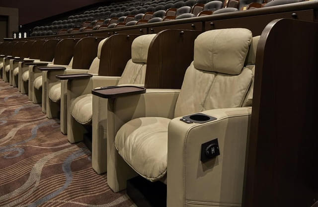 こちらはプレミア ラグジュアリー シート(TOHOシネマズ提供写真)